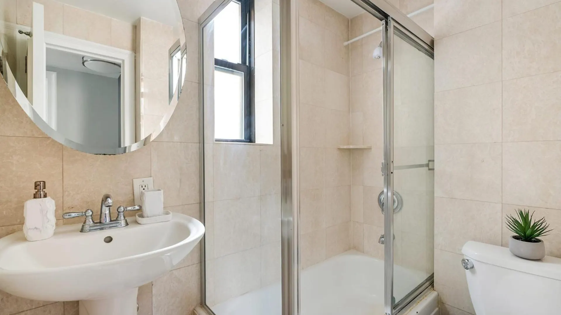 73-406 New 1Br 1Bth Uws Doorman Gym Apartment New York